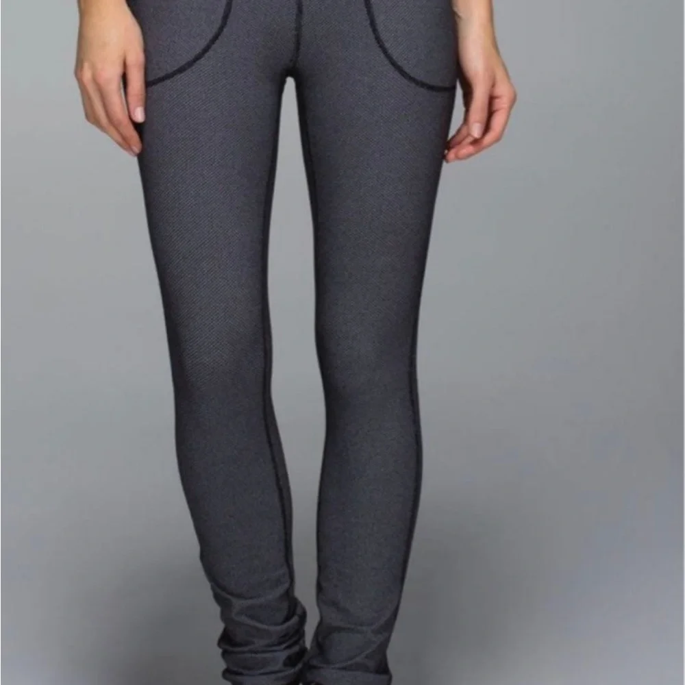 lululemon leggings lot size 2 - Picture 8 of 12